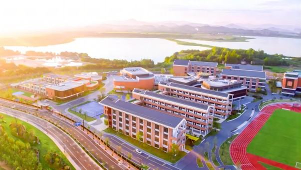 杭州余杭区狄邦文理学校
